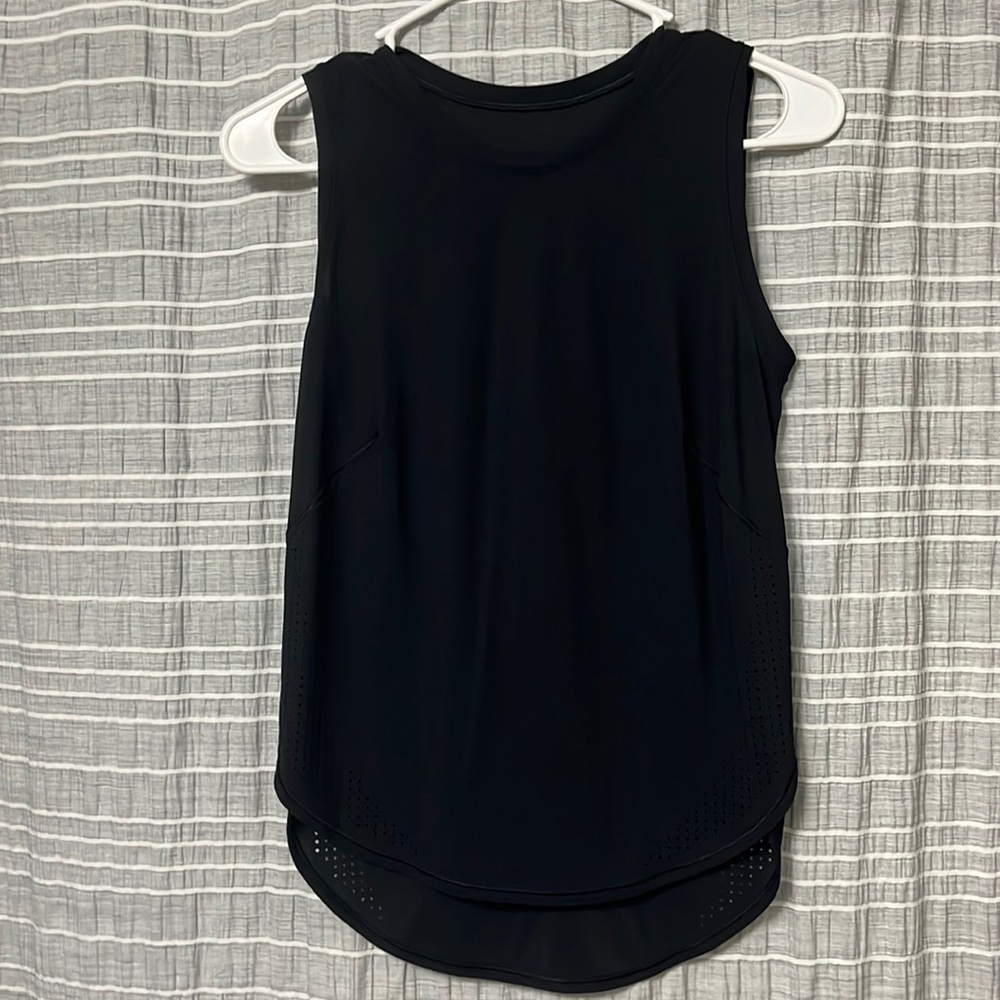 black mesh tank